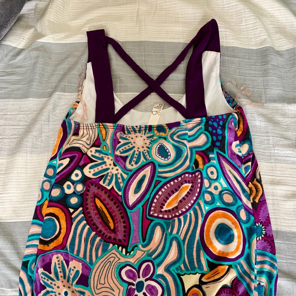 Patterned Top - Picture 3 of 3